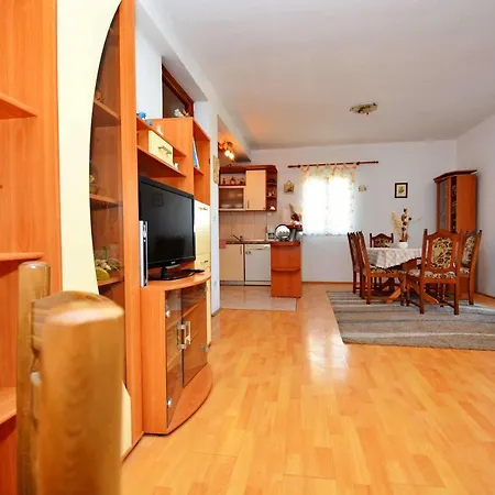 Ante Apartman