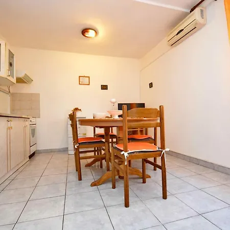 Ante Apartman