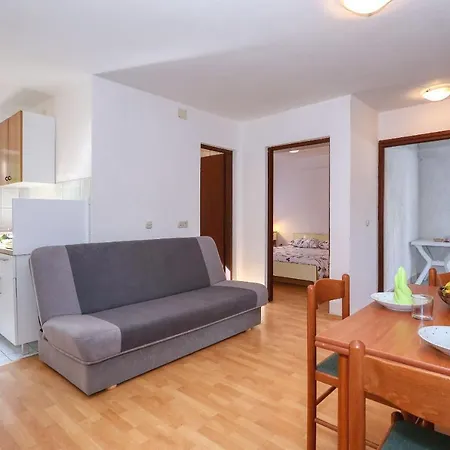 Apartment Ante